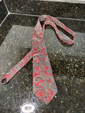 PURE SILK BY WEMBLEY Paisley Men's Tie
